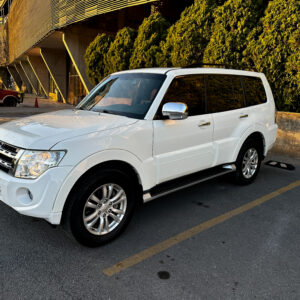 Mitsubishi Montero 2014
